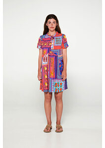 Letní barevné šaty Vamp s krátkými rukávy 20425