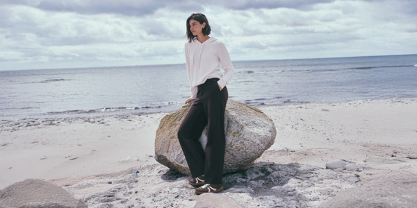 LEŽÉRNÍ ELEGANCE – mikina a široké kalhoty