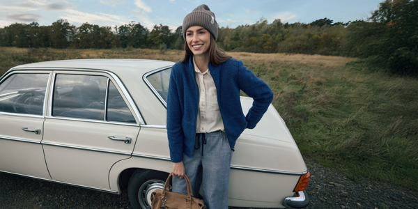 BÉŽOVÁ A MODRÁ – neutrální základ s jemným oživením