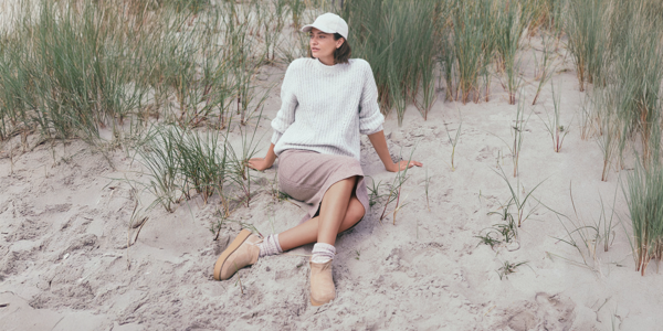 PODZIMNÍ MINIMALISMUS – svetr a sukně