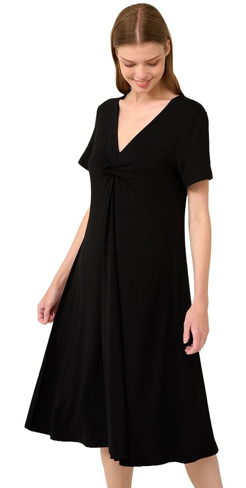 Jednoduché letní šaty s plisé Vamp 22510 black