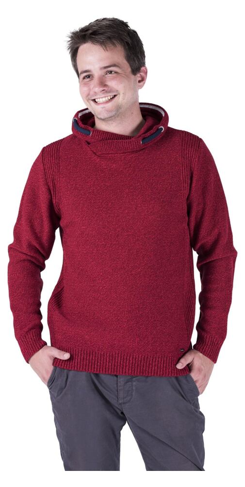 Červený hřejivý svetr